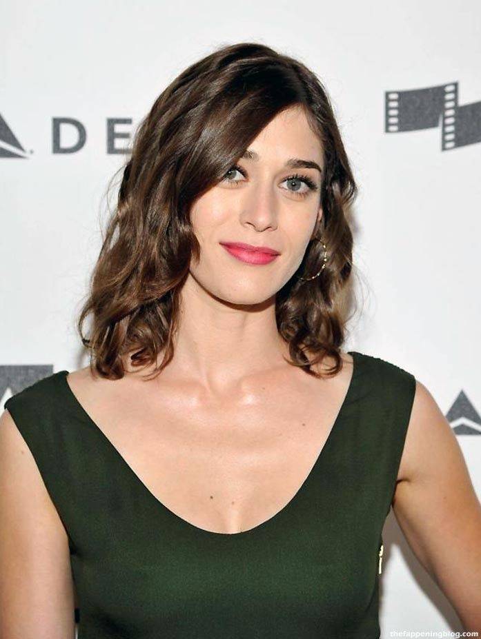 Lizzy Caplan Thelizzycaplan Nude Onlyfans Photo The Fappening Plus