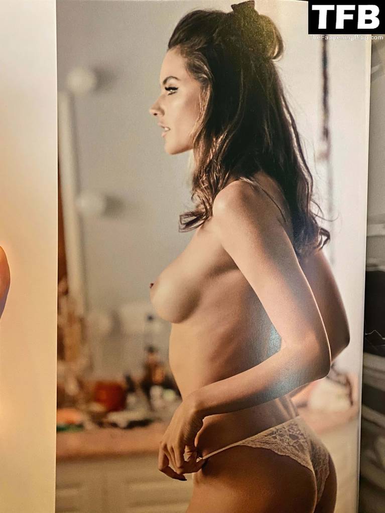 Alessandra Ambrosio Nude 9