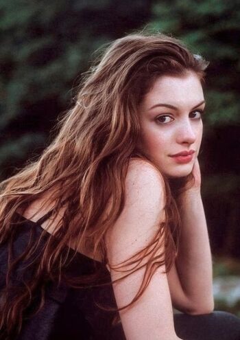 Anne Hathaway