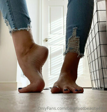 barefootbeauty416