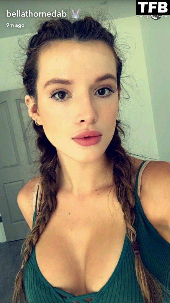 Bella Thorne Naked Sexy Leaks The Fappening 117