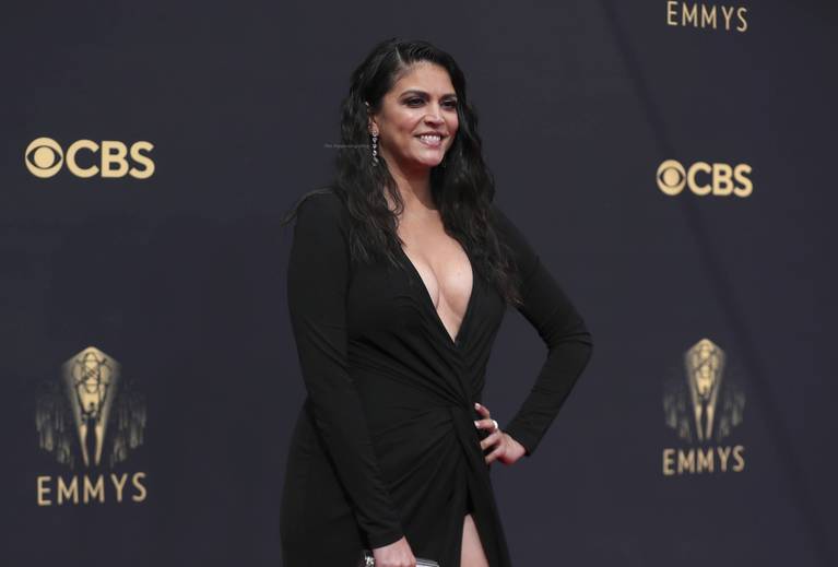 Strong tits cecily Cecily Strong