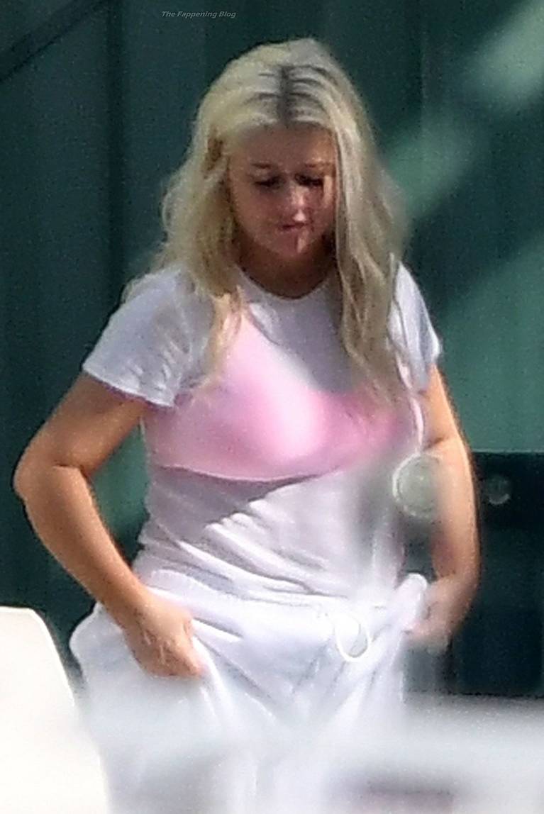 Christina Aguilera Nude Sexy Topless Leaks 138