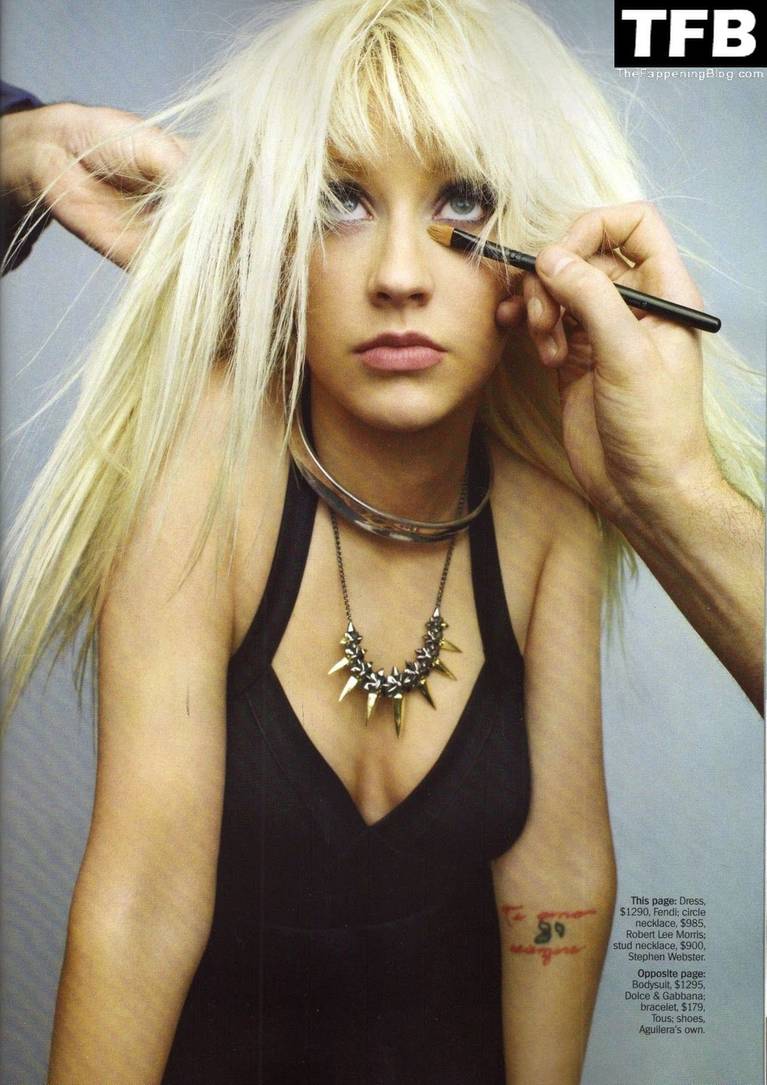 Christina Aguilera Nude Sexy 26
