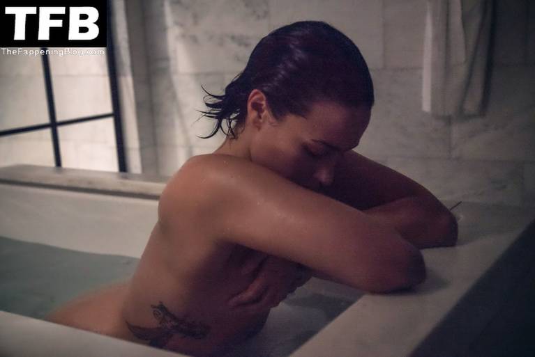 Demi Lovato Nude 4