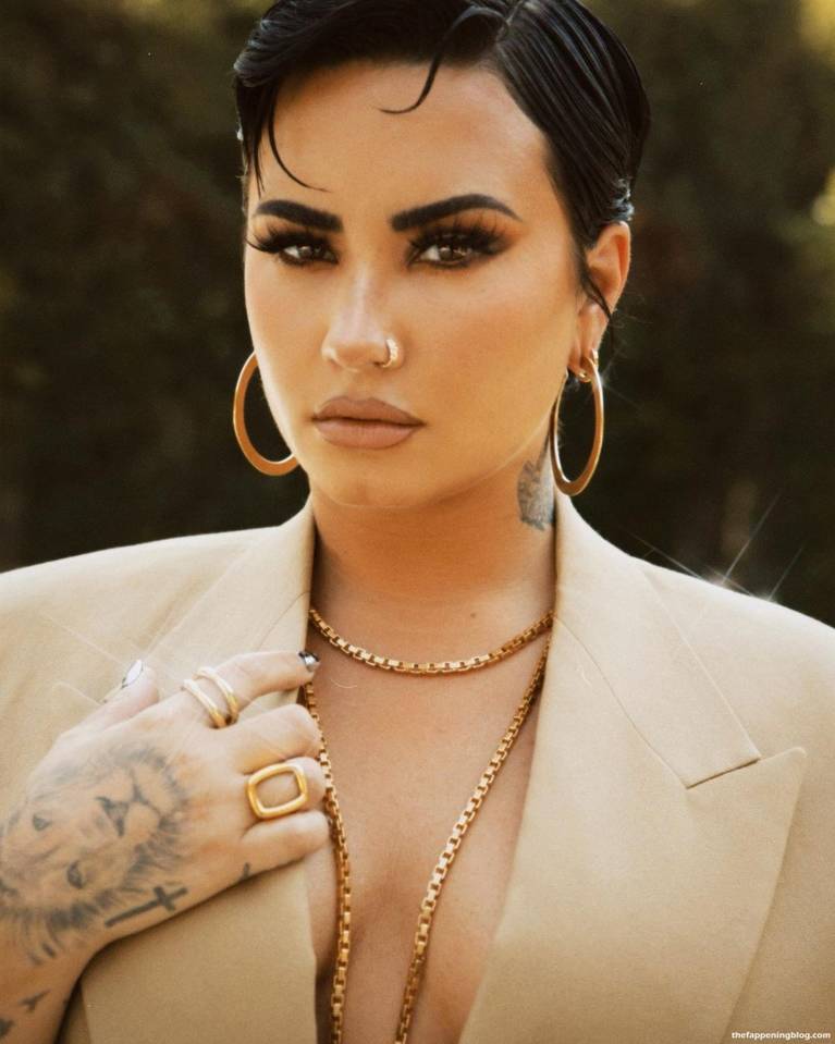 Demi Lovato Sexy 1