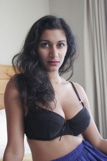 Devi The Model