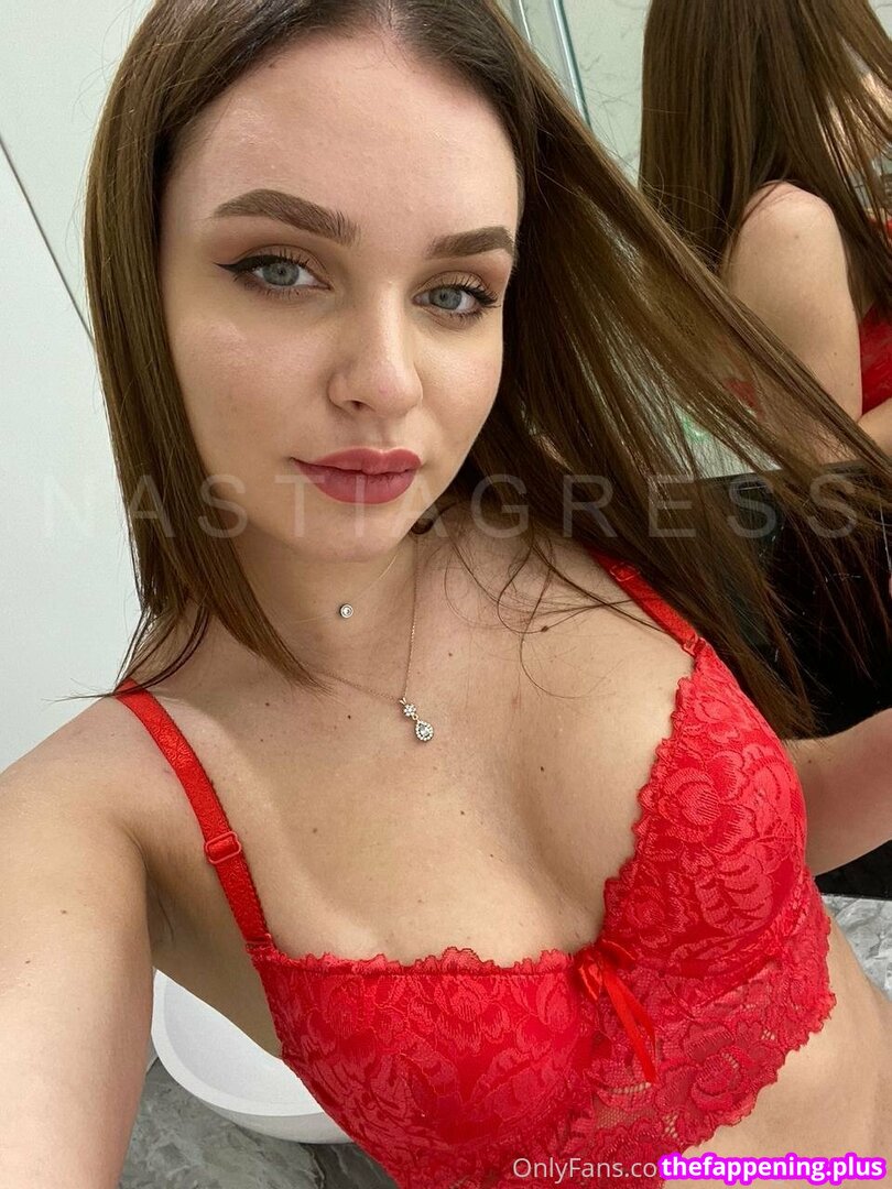 belish_ / elish_blossom / gress_free Nude OnlyFans Photo #4 – The Fappening  Plus