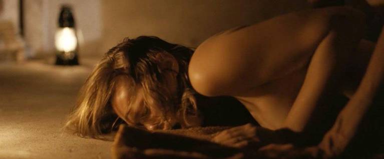 Elizabeth Olsen Nude Sexy Leaks TheFappening 32