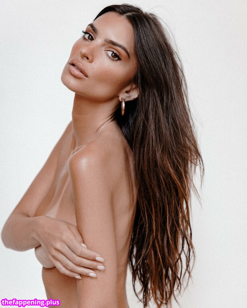 Emily Ratajkowski / emilyratajkowski / emrata Nude OnlyFans Photo #6198 –  The Fappening Plus