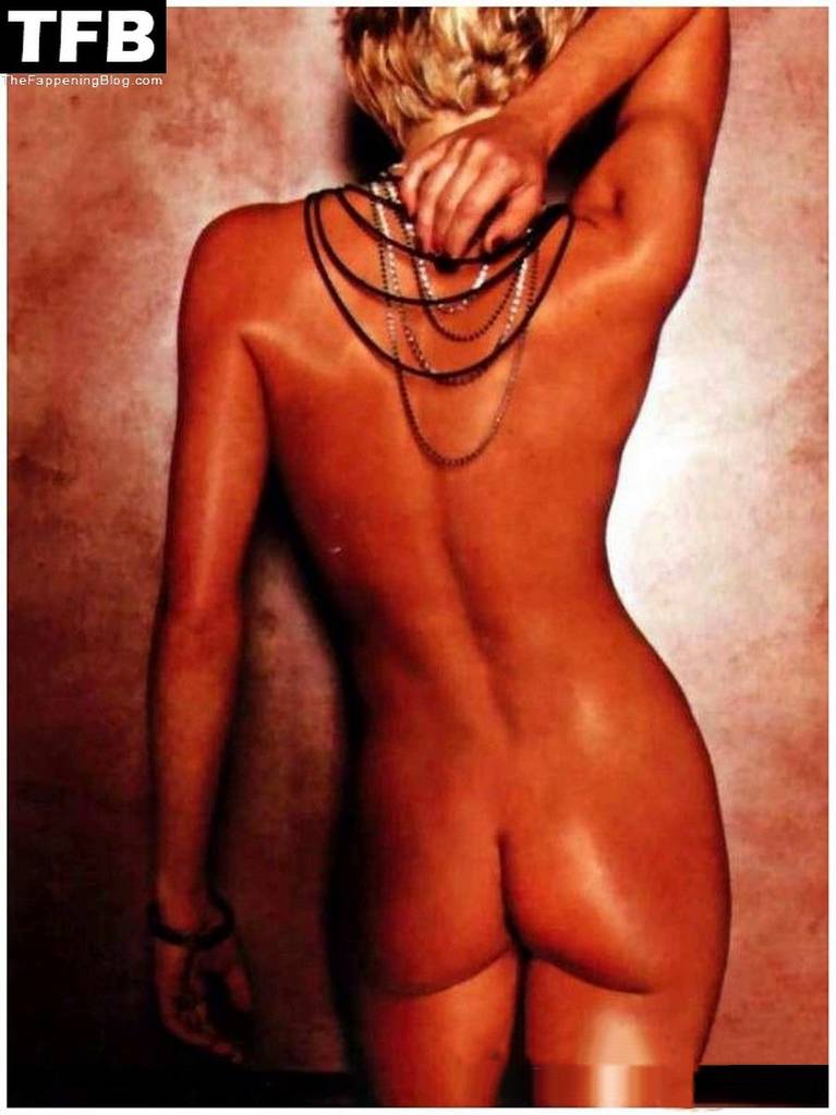 Gigi Edgley Nude Sexy (8 Photos) .