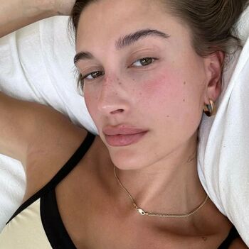 Hailey Baldwin Bieber