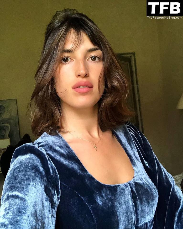 Jeanne Damas Nude Onlyfans Photo The Fappening Plus