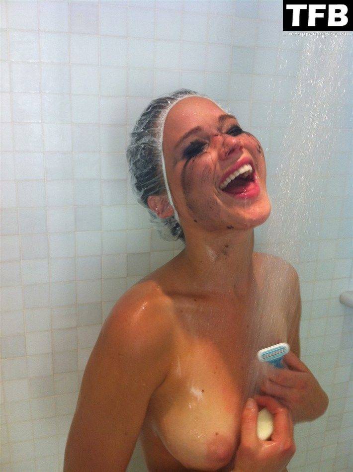 Jennifer Lawrence Nude Sexy Leaked Fappening 120
