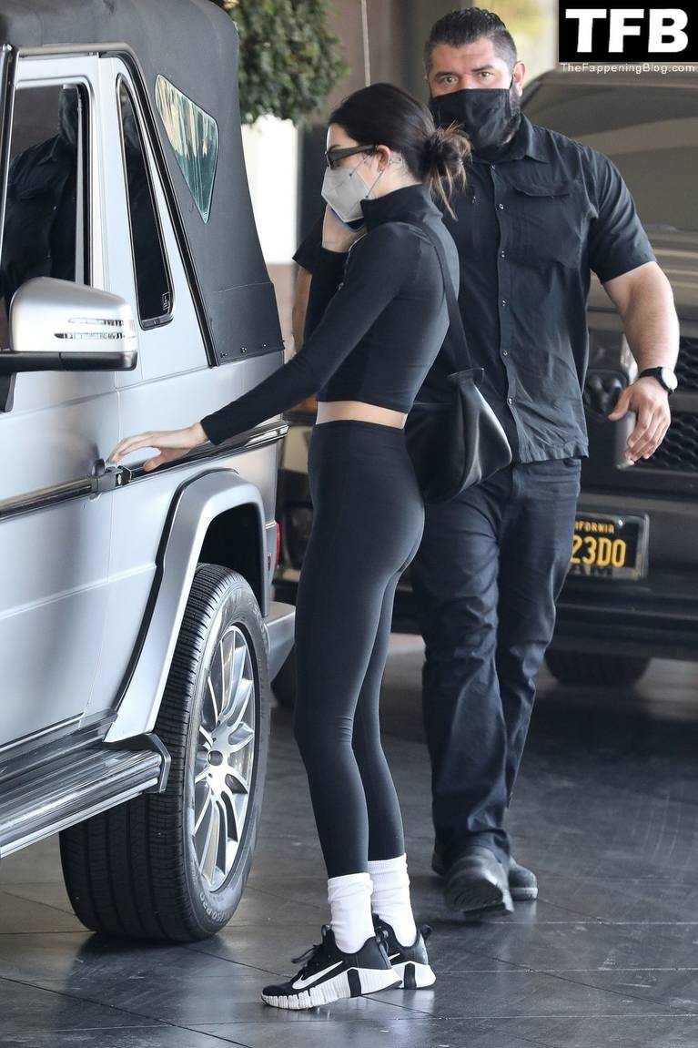 Kendall Jenner Sexy 1