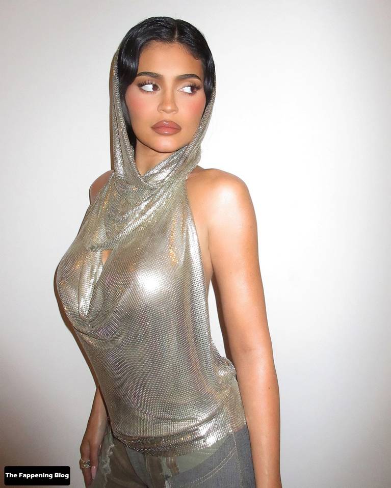 Kylie Jenner Sexy 8