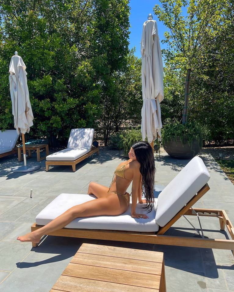 Kylie Jenner Bikini 6