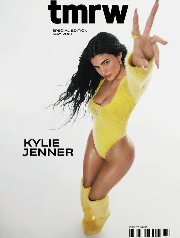 Kylie Jenner Sexy 14