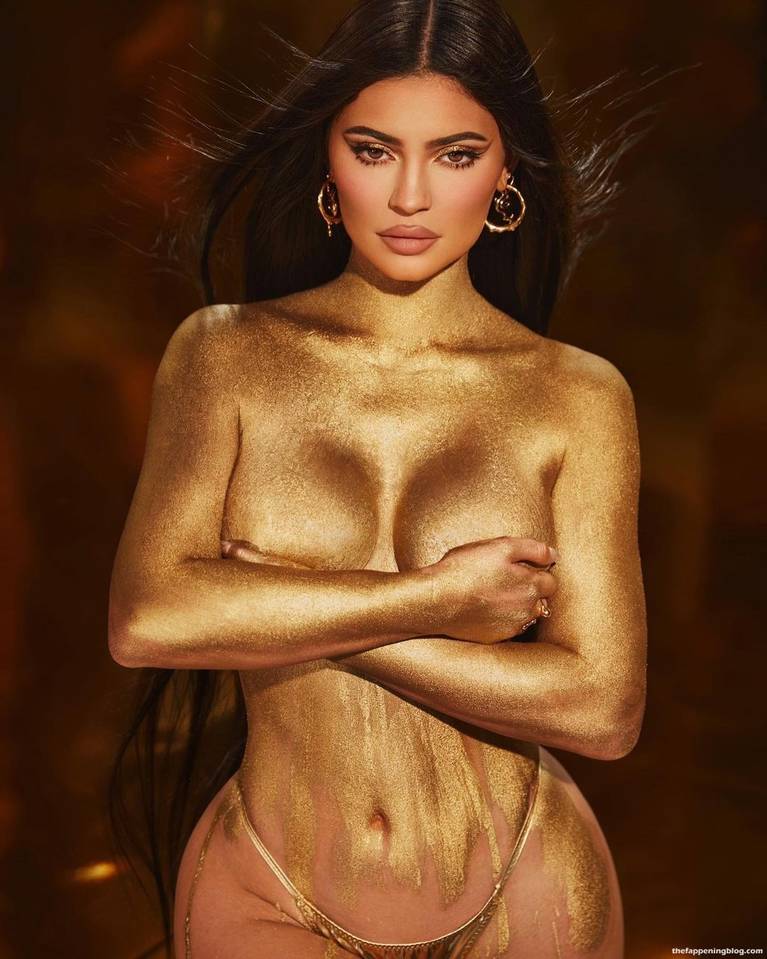 Kylie Jenner Topless 1