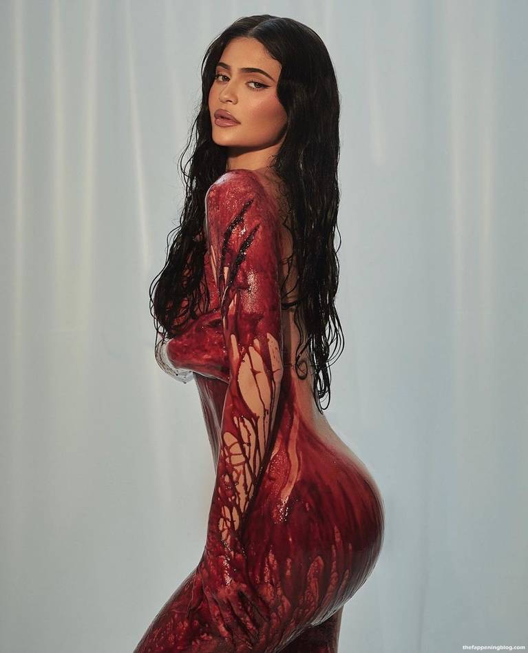 Kylie Jenner Naked 4