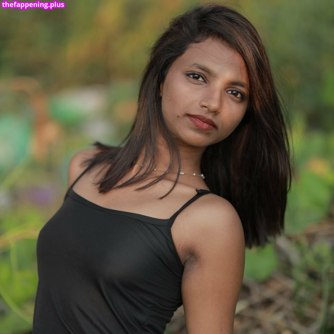 Mallu Girl Kochuxx Kochuzz Kochuthresia20 Mallugirlteen19 Nude Onlyfans Photo 1 The 