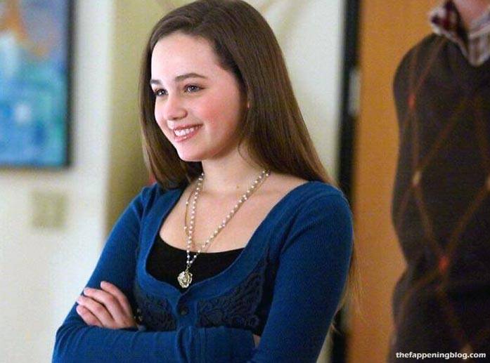 Mary mouser topless