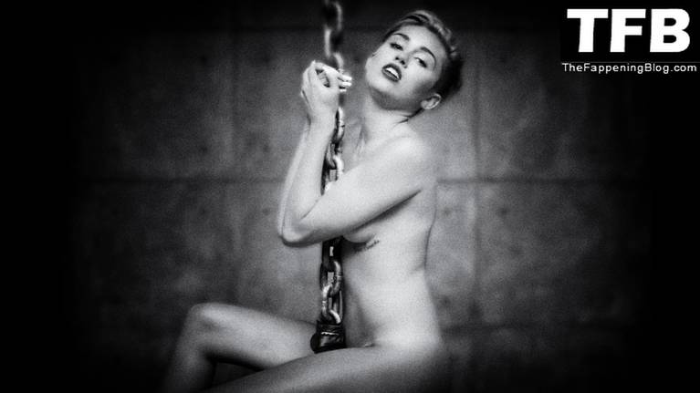Miley Cyrus Naked 5