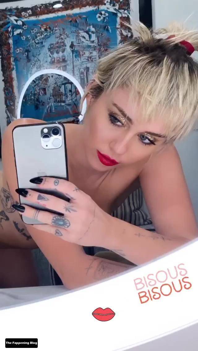 Miley Cyrus Naked Sexy 13
