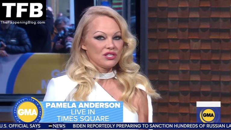 Pamela Anderson Sexy 84