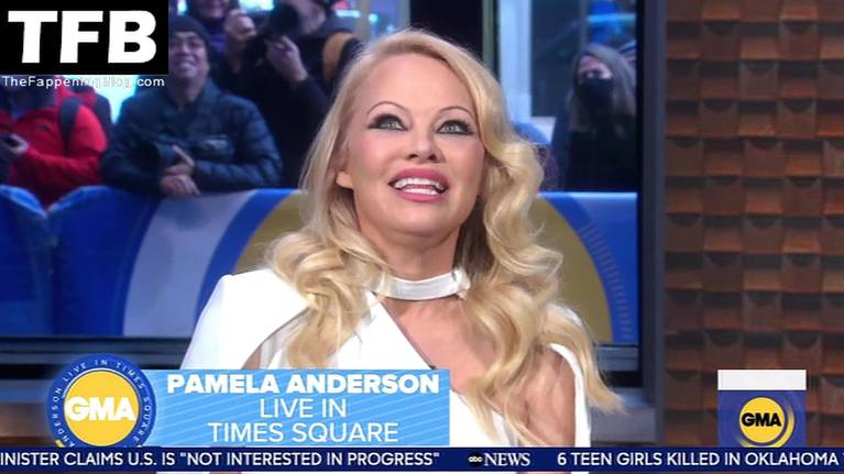 Pamela Anderson Sexy 85