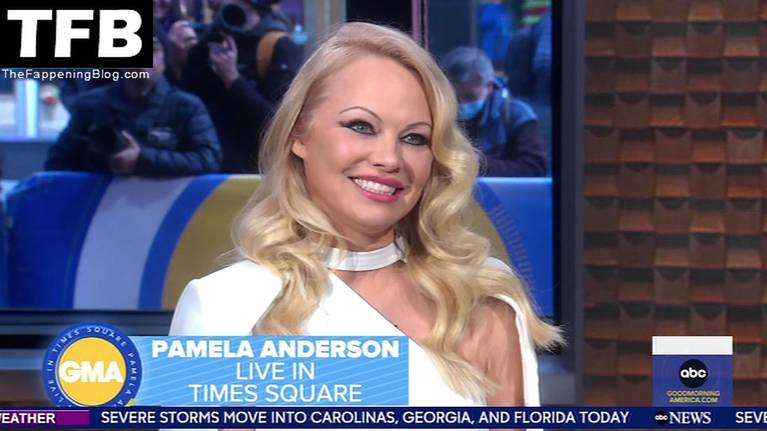Pamela Anderson Sexy 86