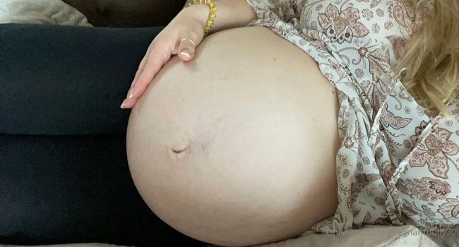 pregnantpolly30