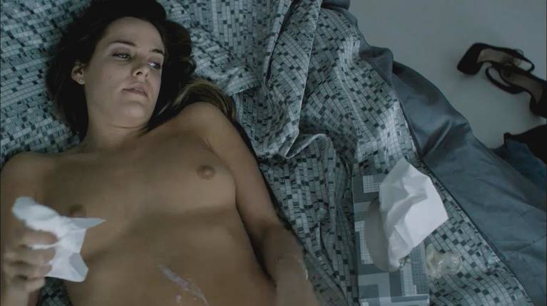 Riley Keough Naked Sexy 4
