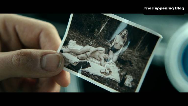 Riley Keough Naked Sexy 81