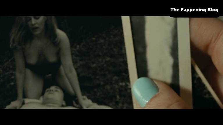Riley Keough Naked Sexy 82