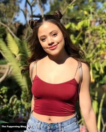 Sarah Jeffery