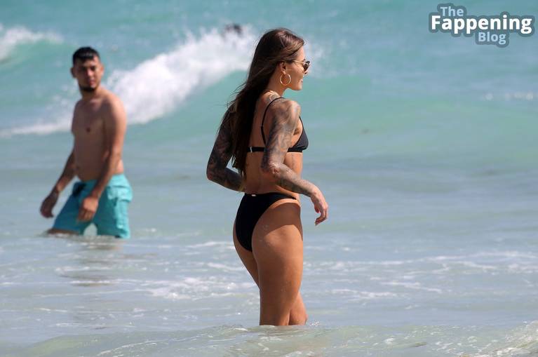 Sophia Thomalla Sexy on Beach Bikini 14