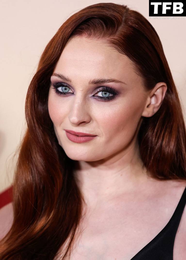 Sophie Turner Sexy 115 Photos The Fappening Plus