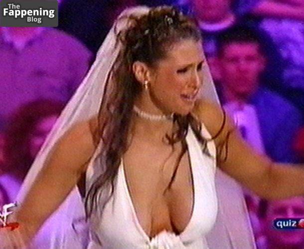 Stephanie McMahon Nude Sexy 25