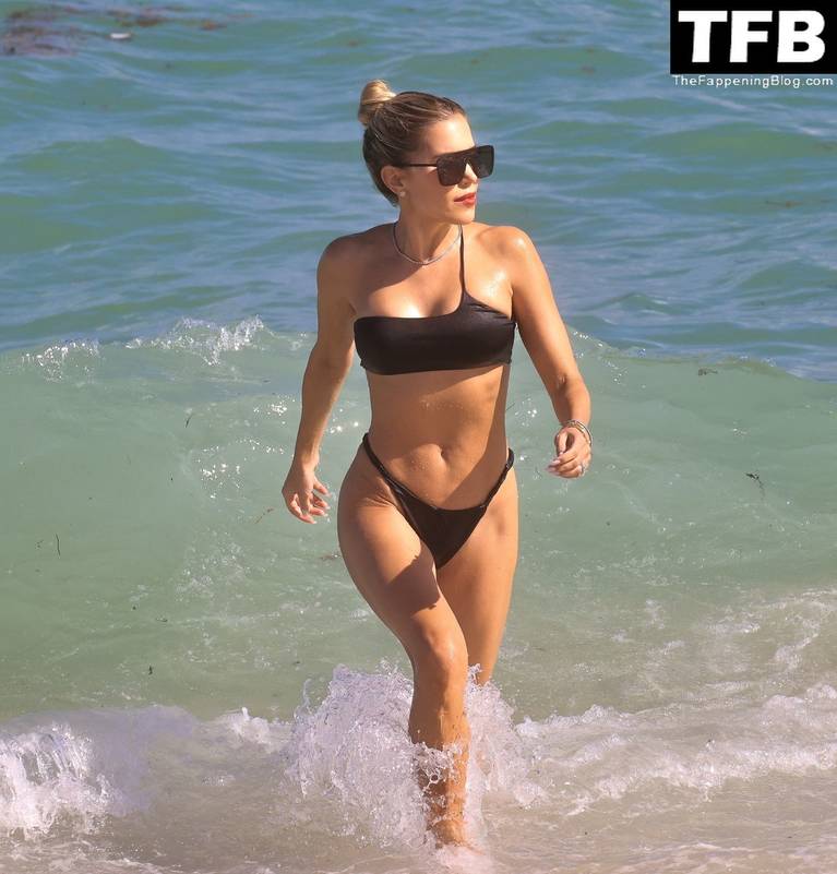 Sylvie Meis Sexy on Beach Bikini 34