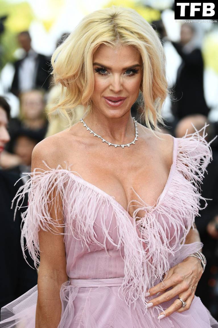 Victoria Silvstedt Sexy 52