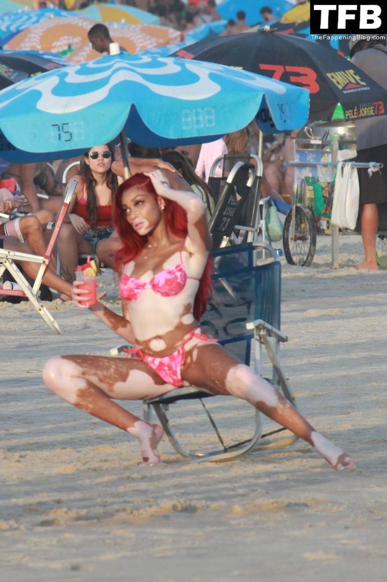 Winnie Harlow Sexy on Beach Bikini 7